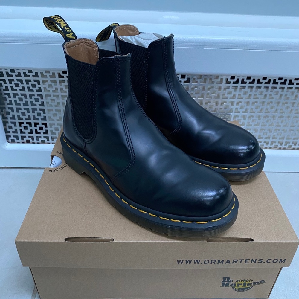 Doc Martens Chelsea Boots
